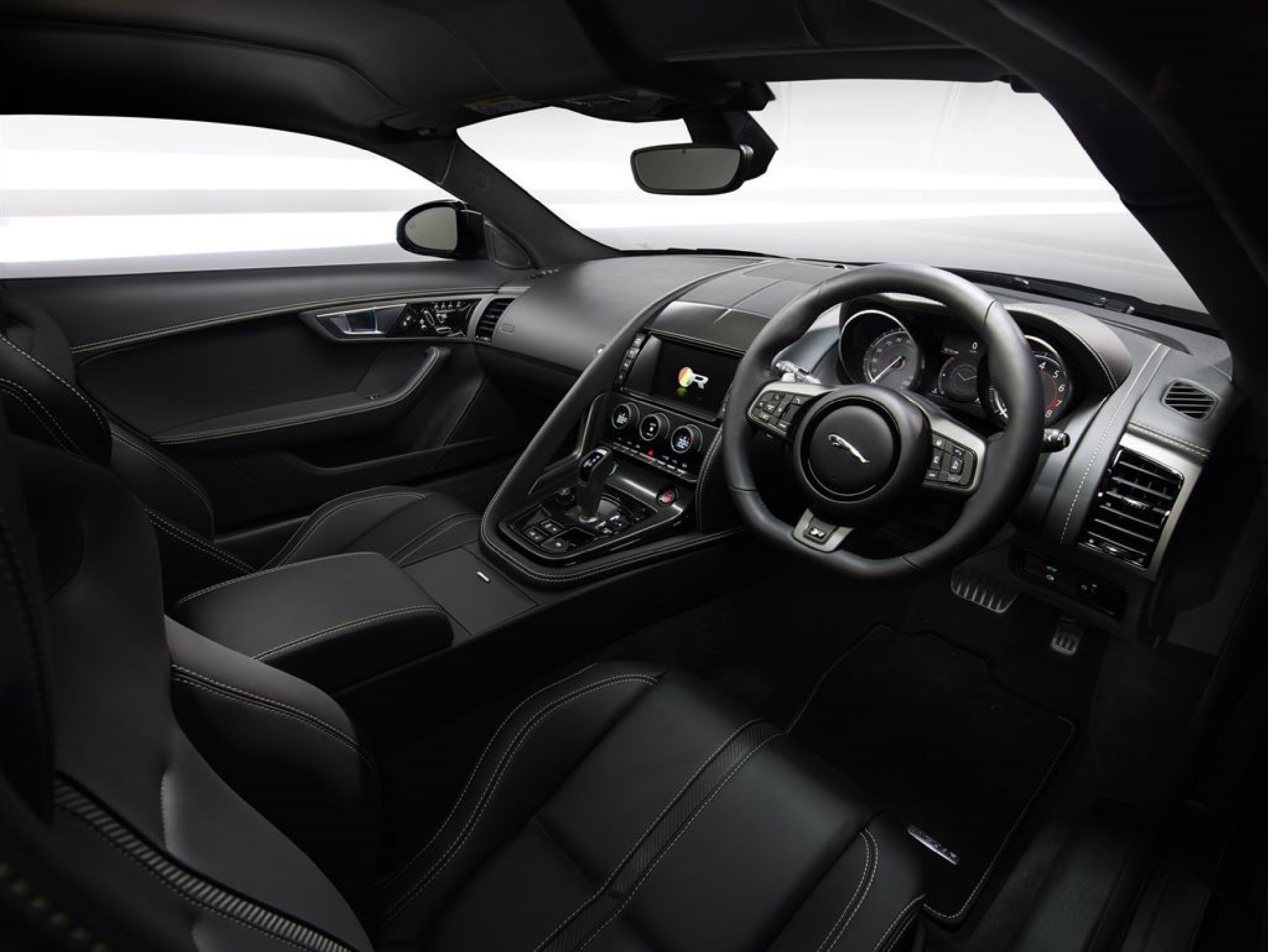 Jag F-Type - Image 6