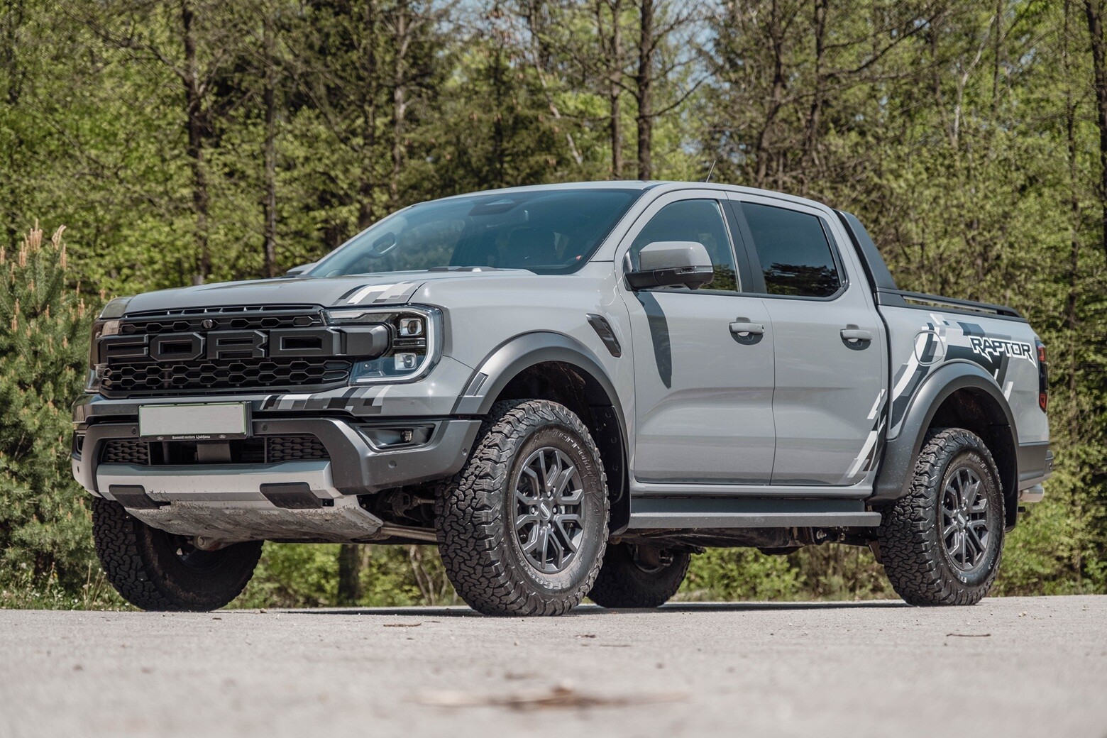 Ford Raptor - Image 5